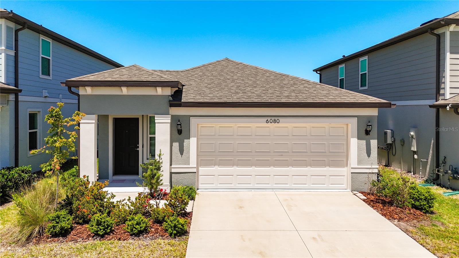 6080 JENSEN VIEW AVE - Photo 1