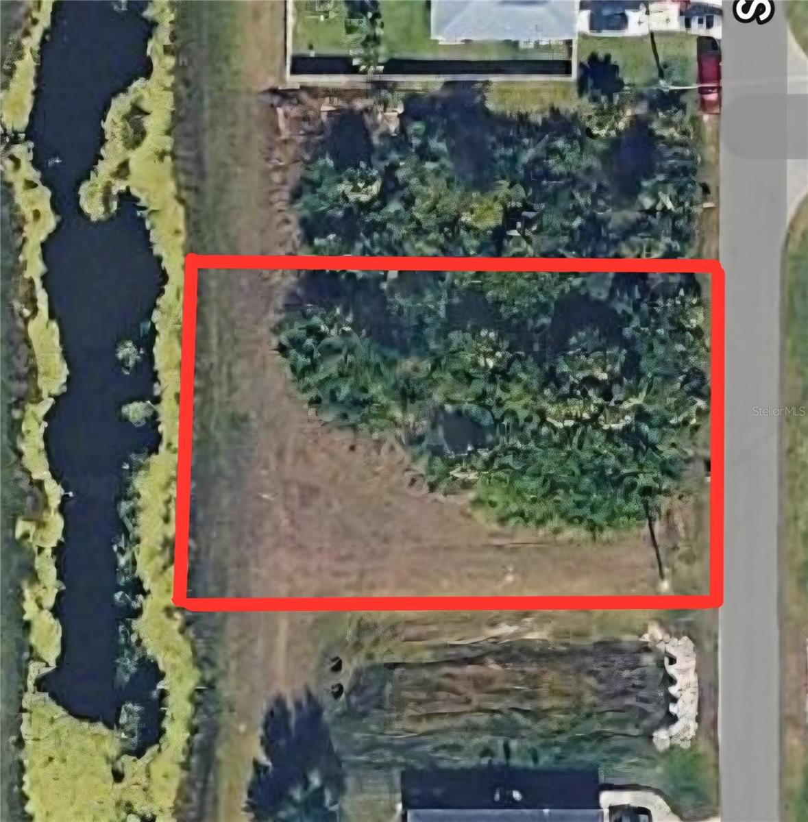 SAWYER CIR - Photo 1