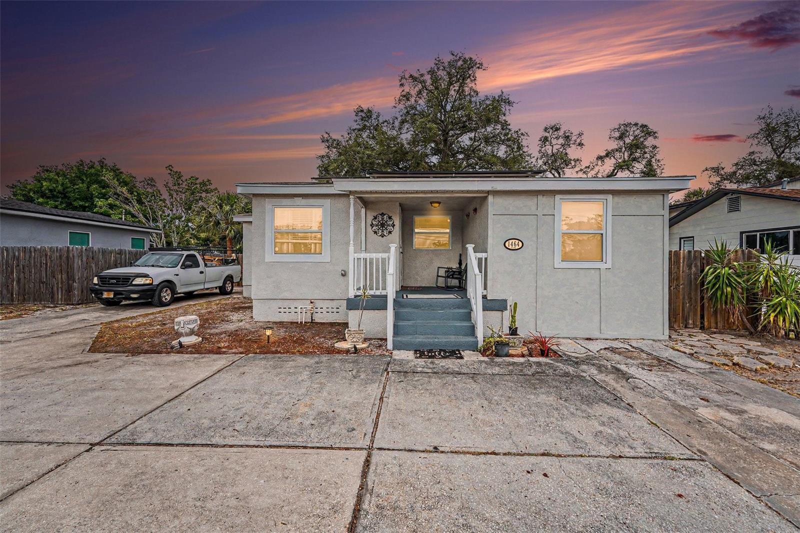 1464 DRUID RD E - Photo 1