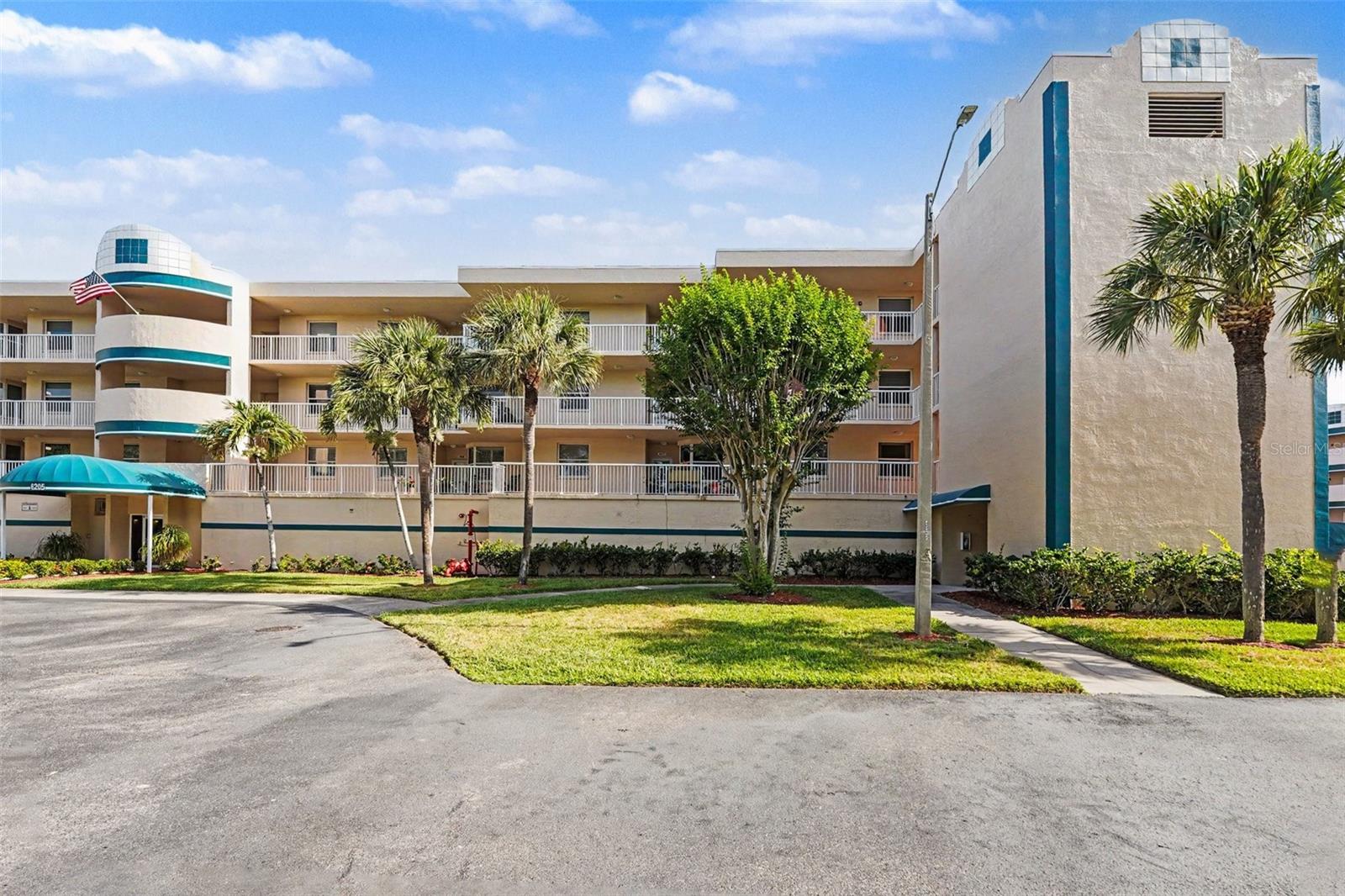 6205 SHORELINE DR #1106 - Photo 1