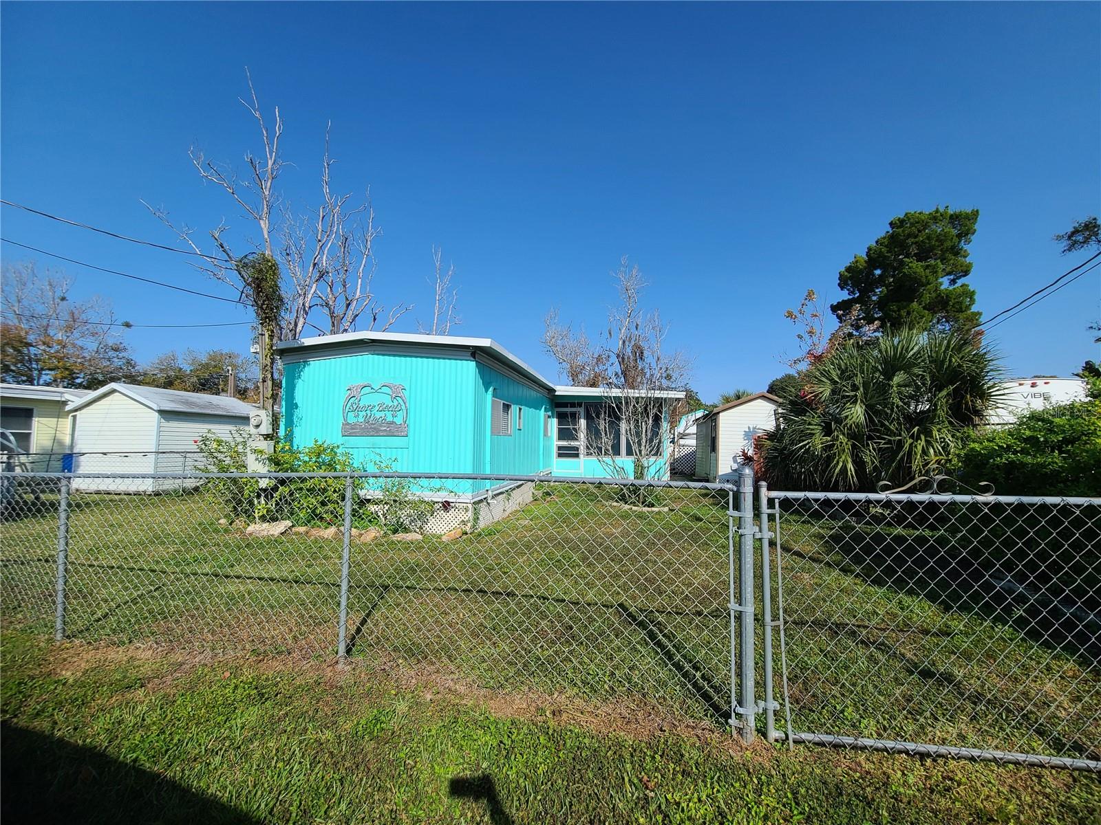 5418 CIRCLE DR - Photo 1