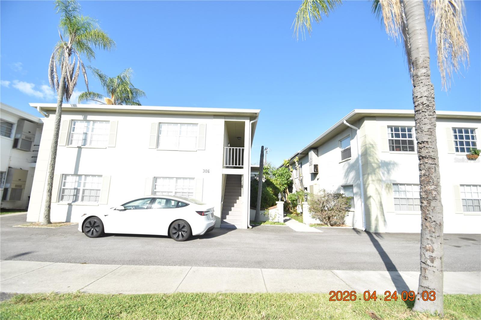 306 DANUBE AVE #2 - Photo 1