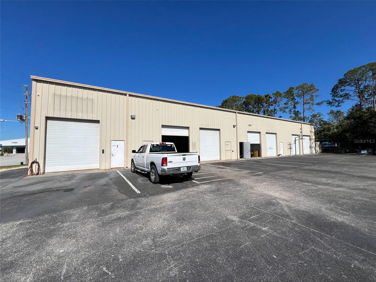 16717 BACHMANN AVE - Photo 1
