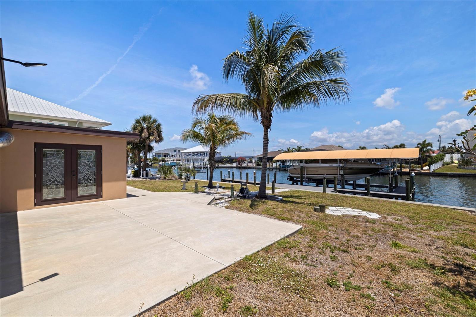 5108 COMMONWEALTH RD - Photo 1