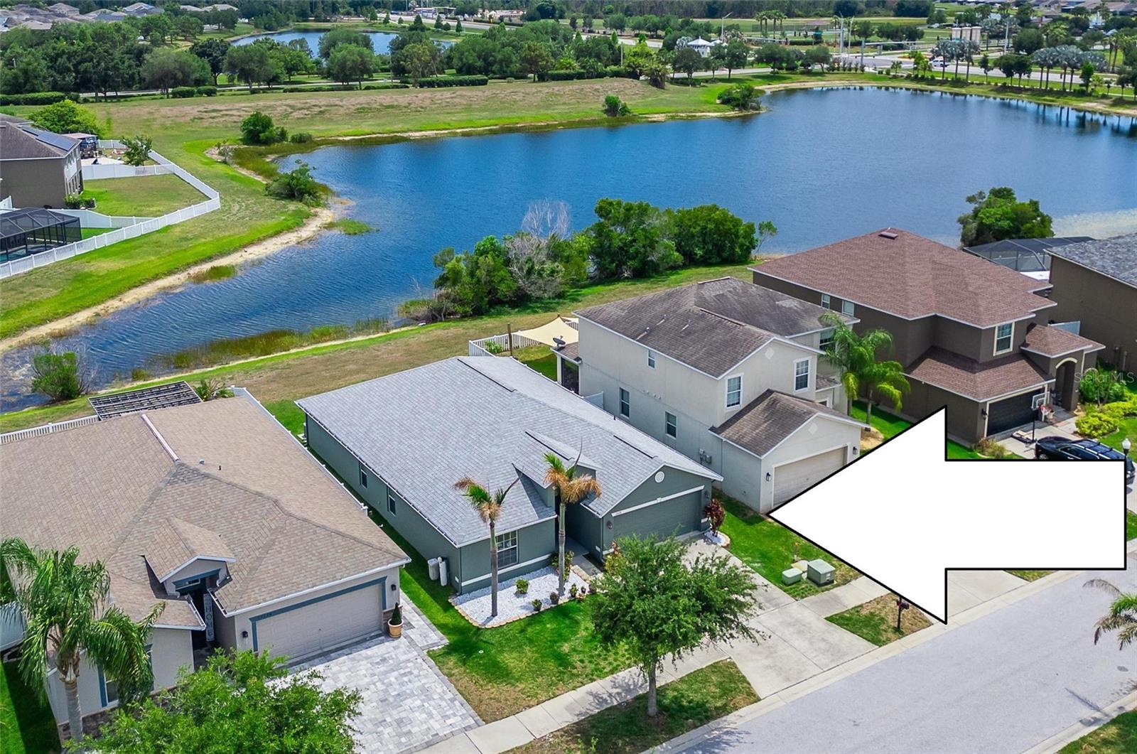 13128 ROYAL PINES AVE - Photo 1