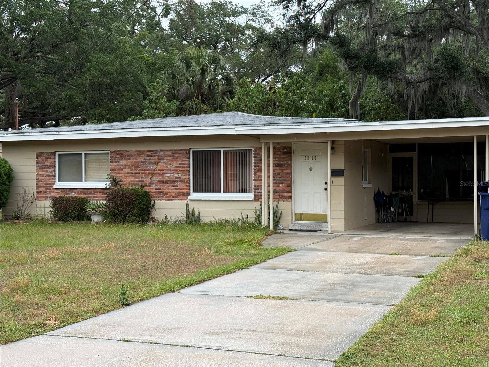 3210 E FERN ST - Photo 1