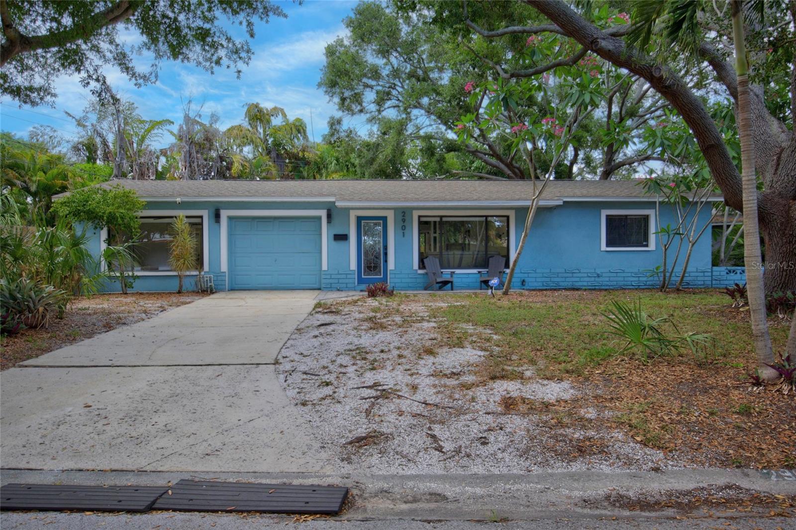 2901 70TH ST N - Photo 1