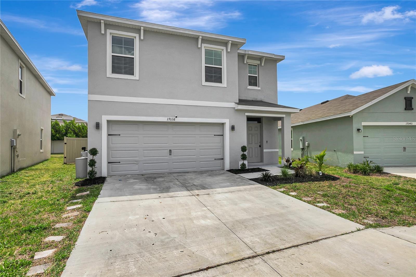 17038 WAVE TRESSLE PL - Photo 1