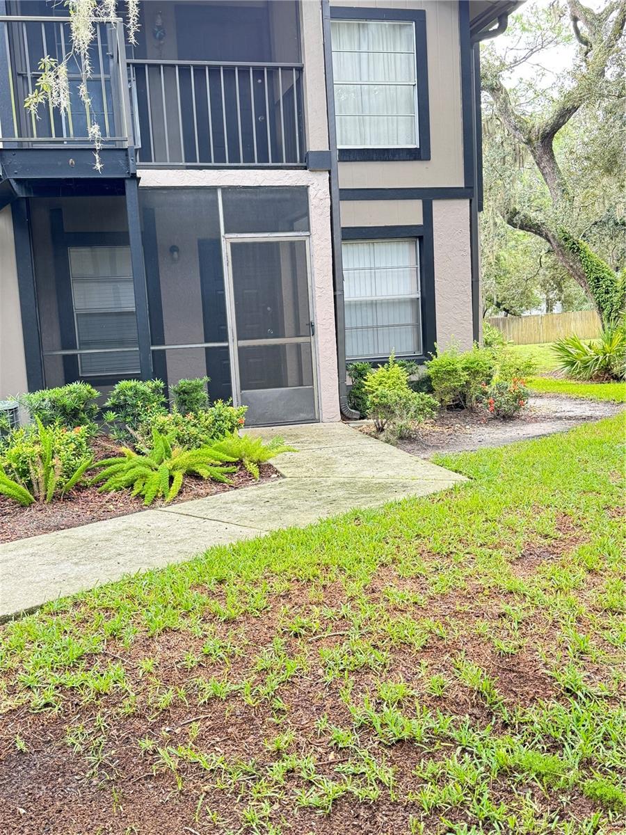 4033 DREAM OAK PL #101 - Photo 1