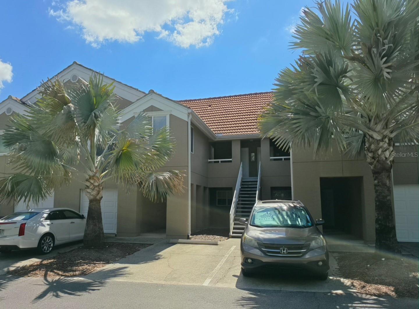 15215 AMBERLY DR #907 - Photo 1