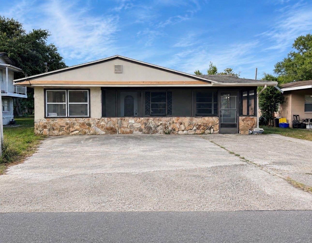 Property at 1204 W ALSOBROOK ST, Plant City