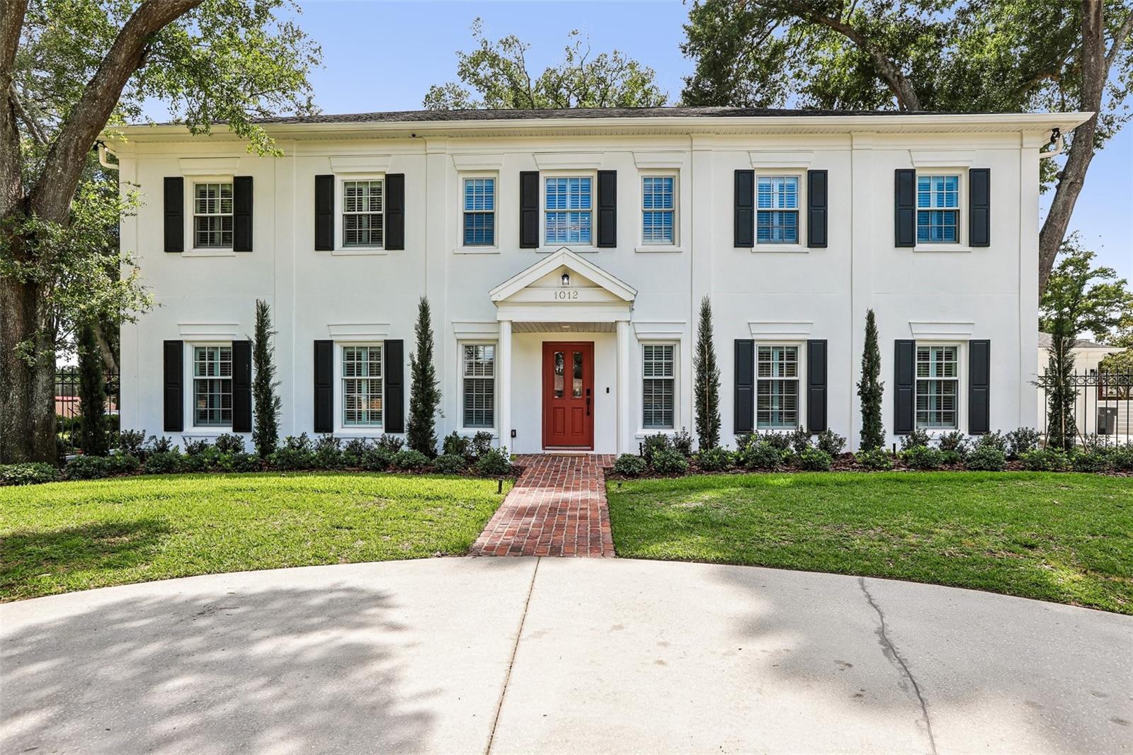 1012 MORFIELD LN - Photo 1