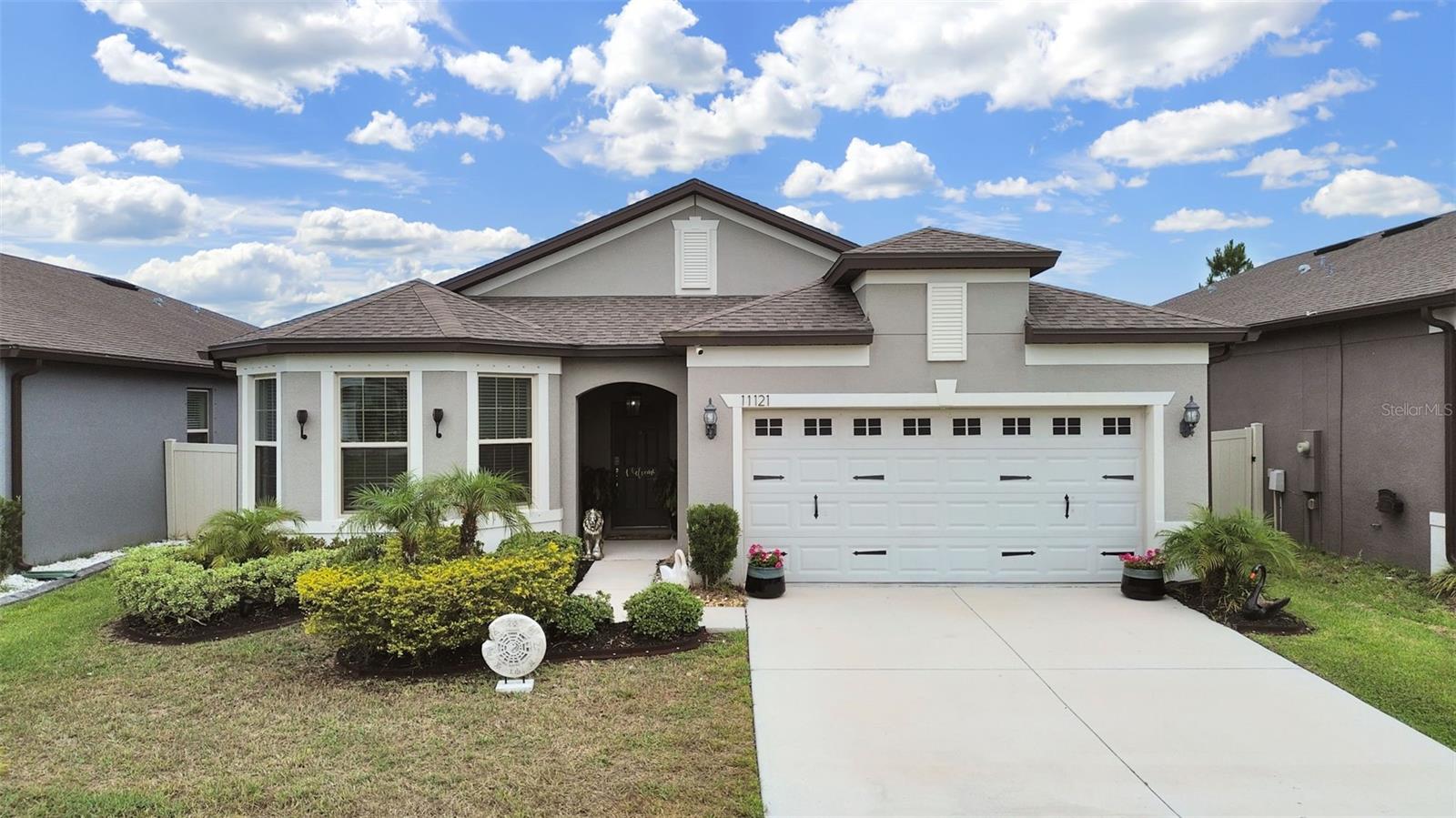 11121 GREEN HARVEST DR - Photo 1