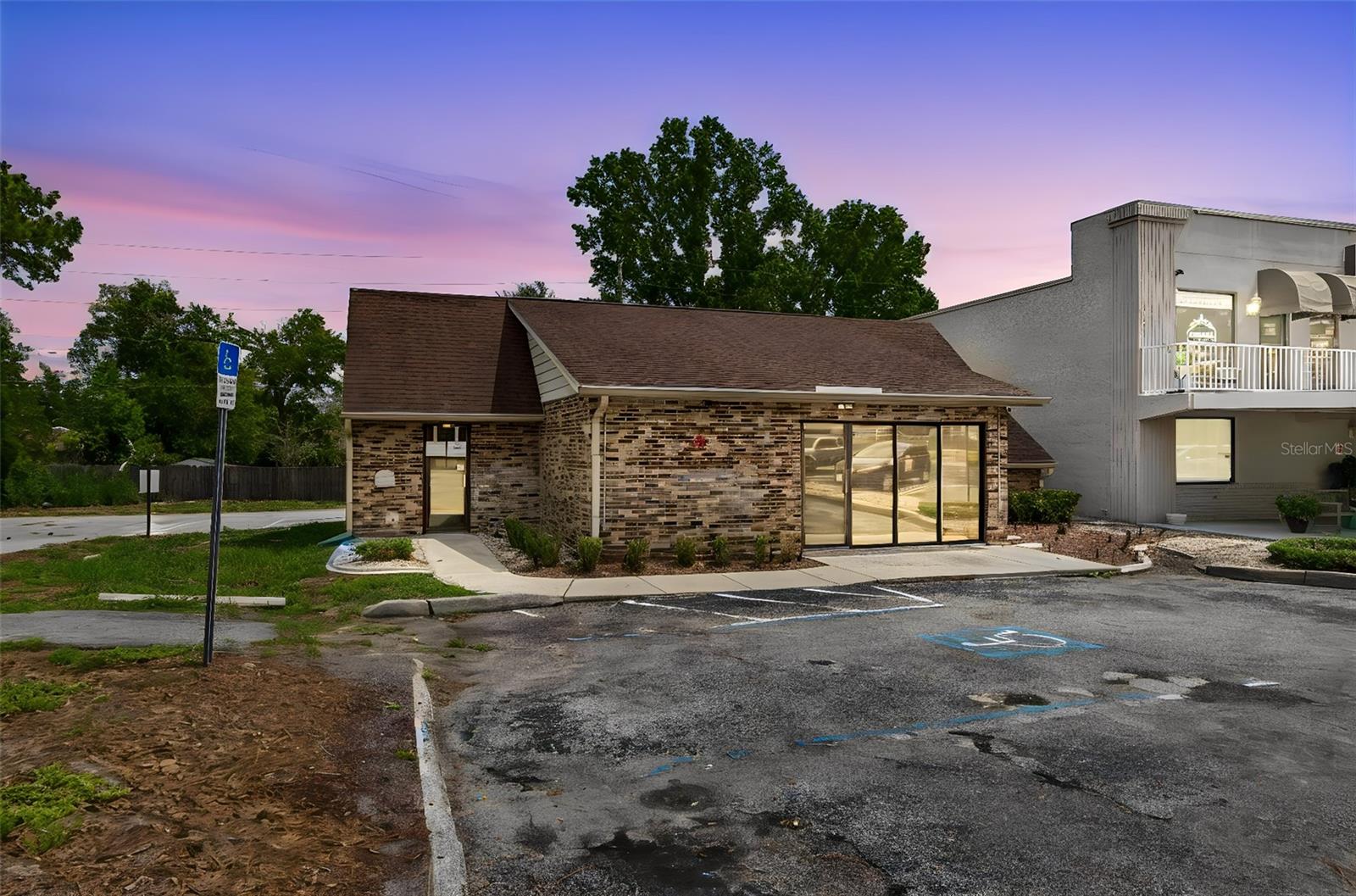 11151 SPRING HILL DR - Photo 1