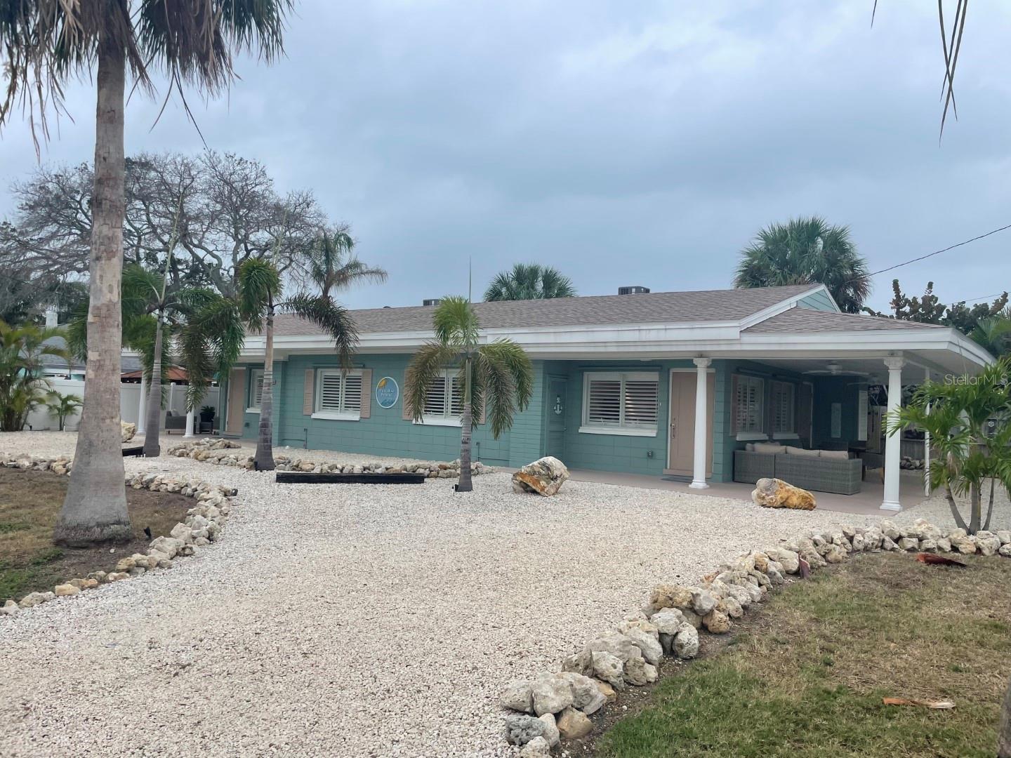 720 E GULF BLVD #B - Photo 1