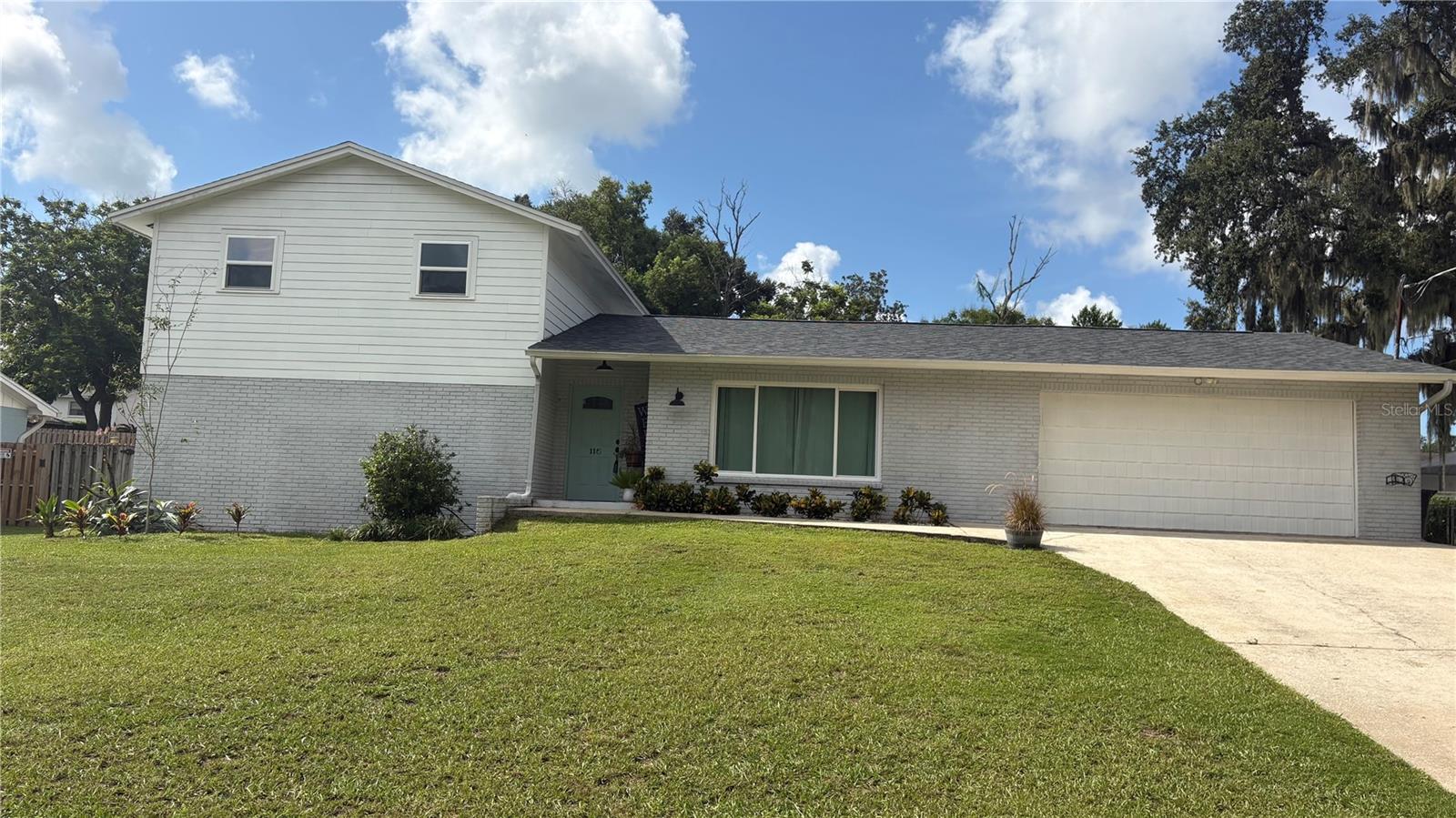 115 W BRENTRIDGE DR - Photo 1