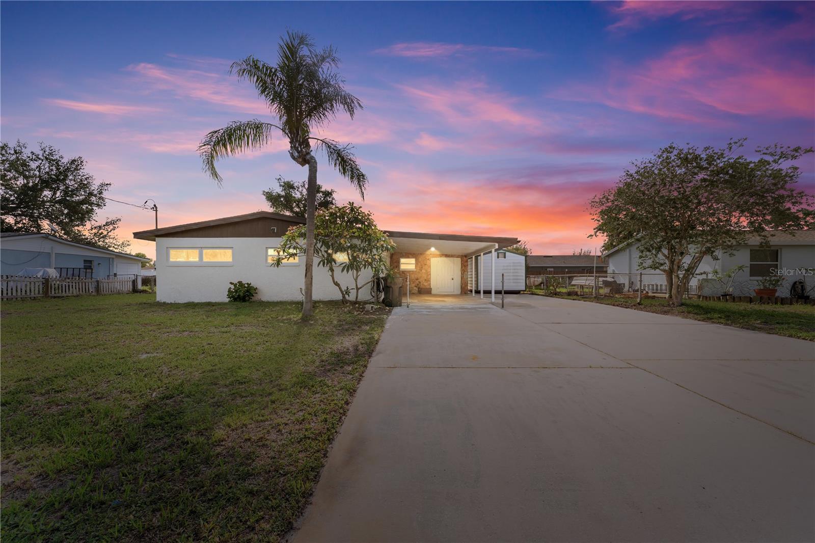 6221 FLORIDA CIR E - Photo 1