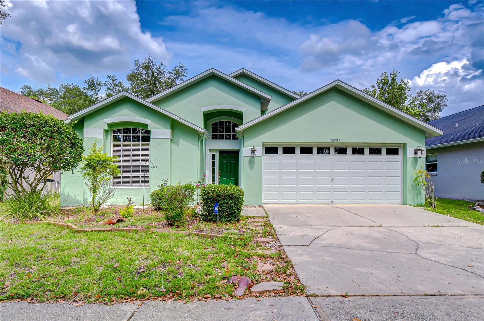 18927 TWINBERRY DR - Photo 1