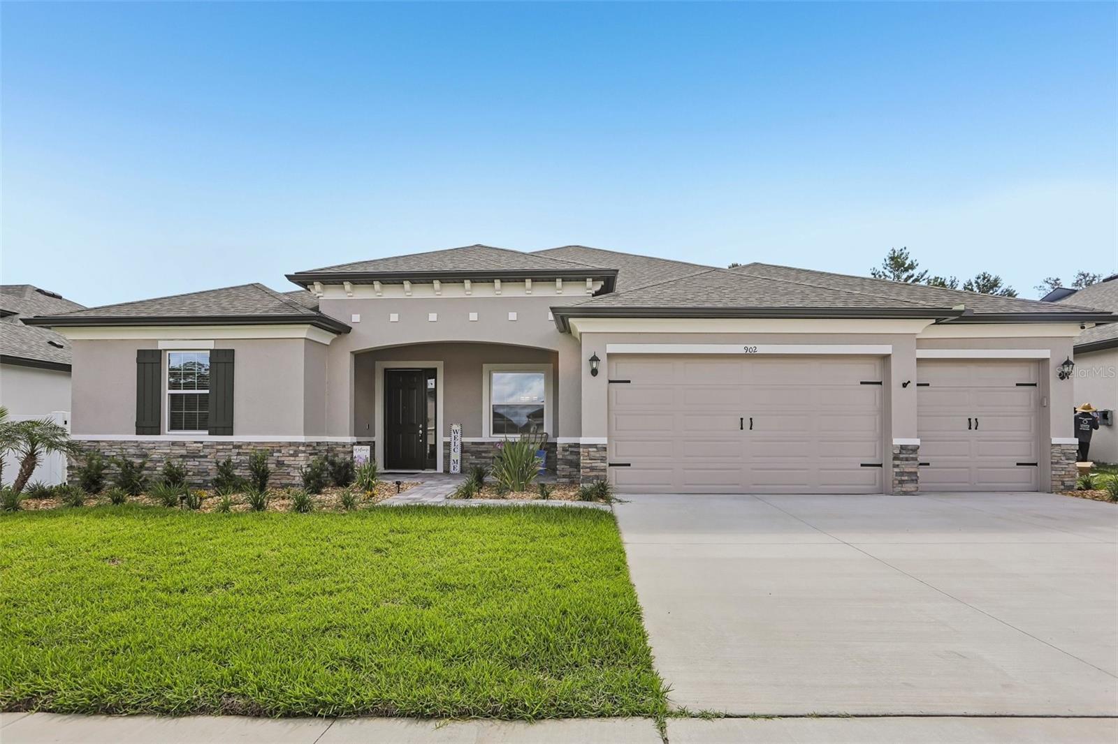 902 TIERRA DR - Photo 1