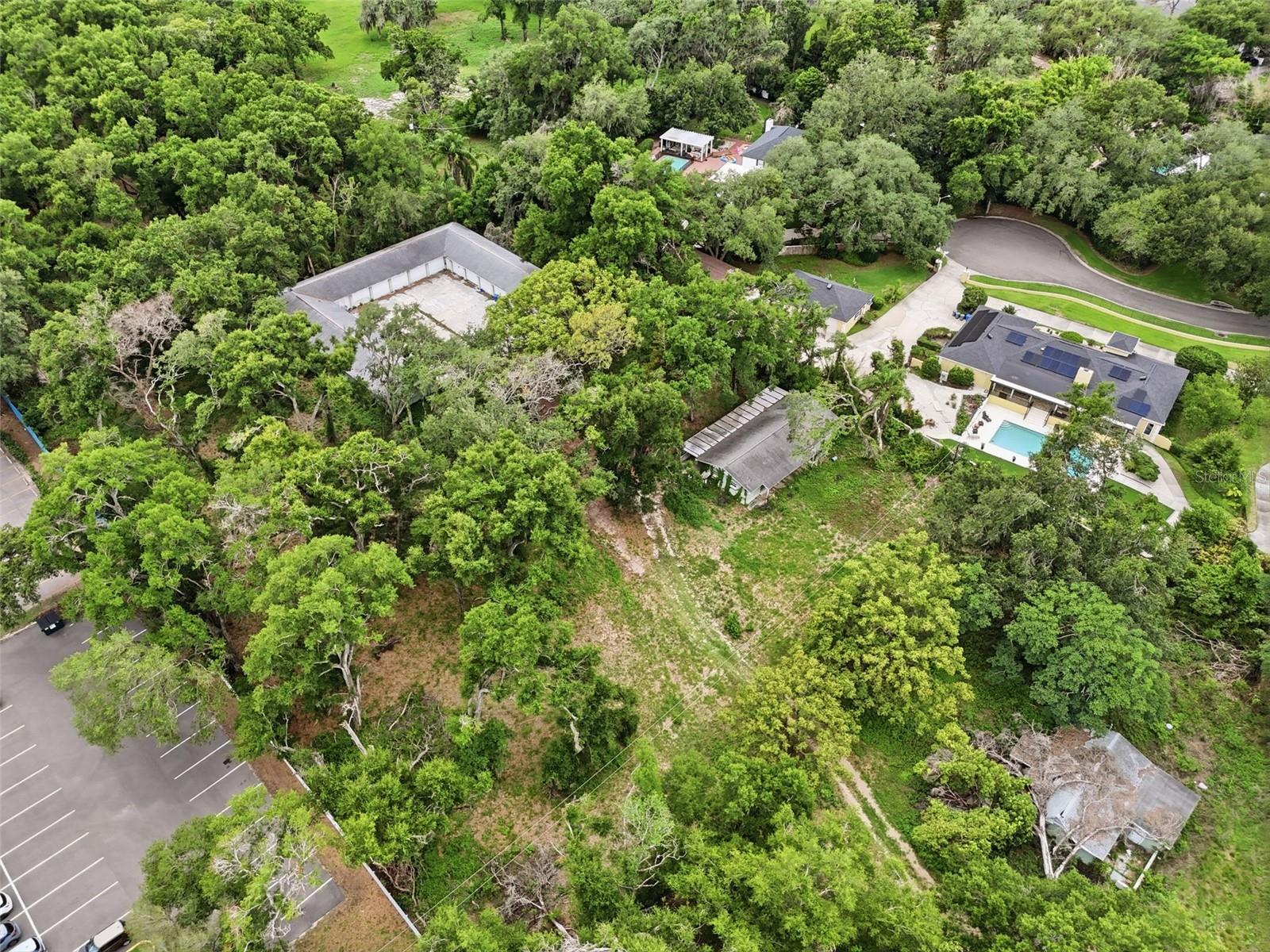 832 S PARSONS AVE - Photo 1