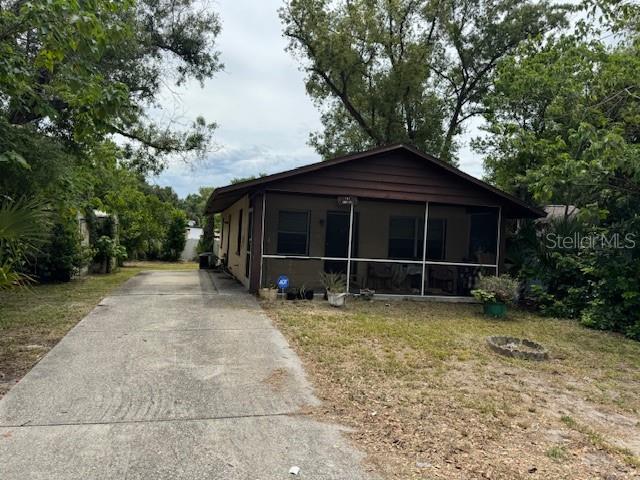 8609 N 13TH ST - Photo 1