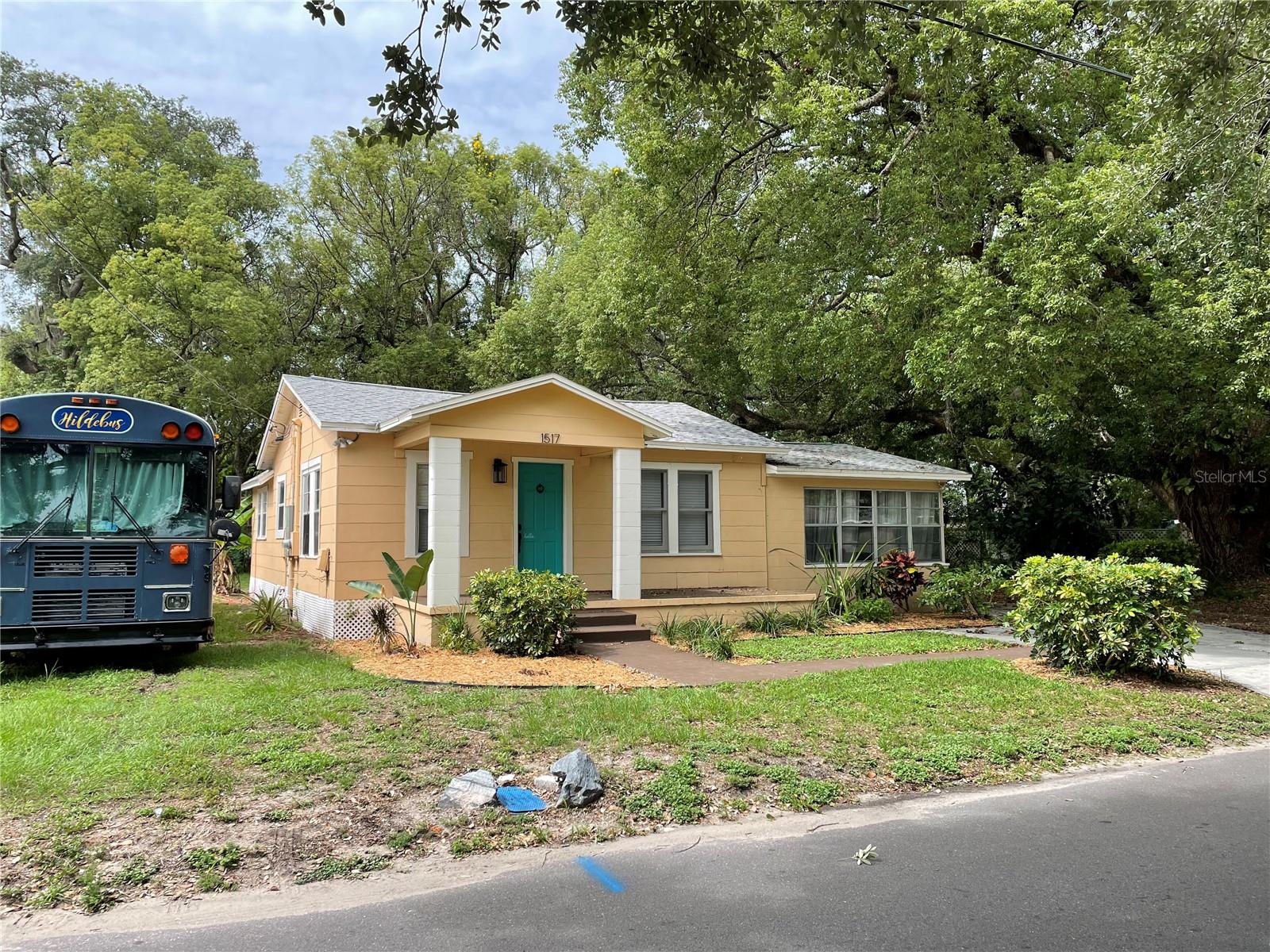 1517 E ELLICOTT ST - Photo 1