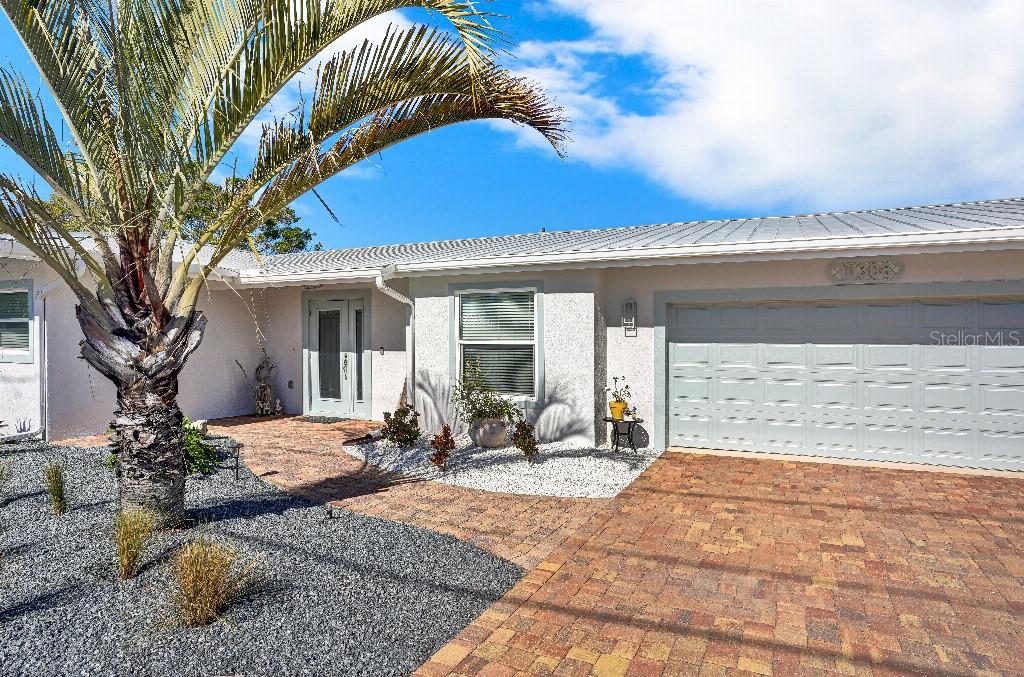 10308 SANDPIPER RD W - Photo 1