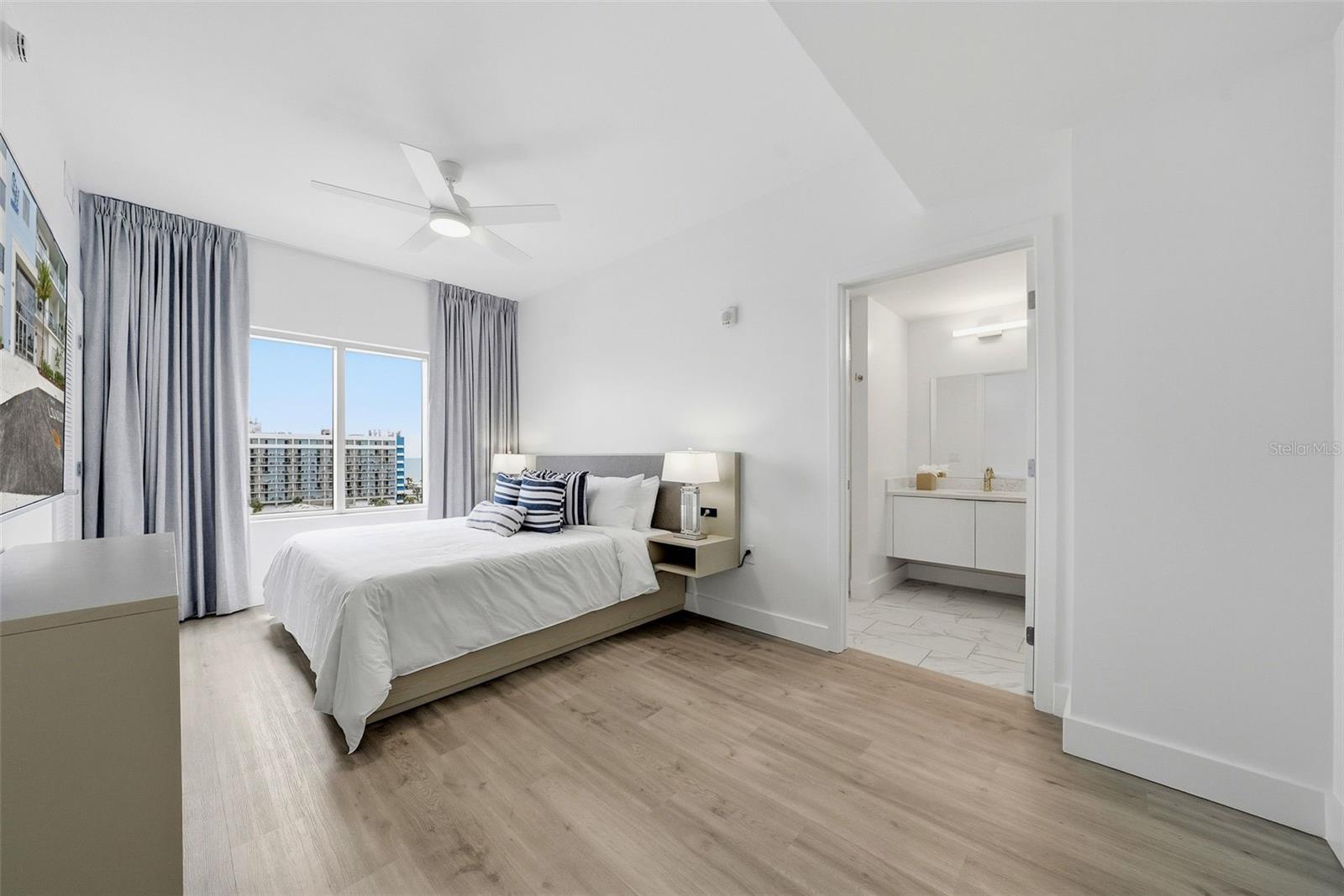 411 E SHORE DR #411 - Photo 1