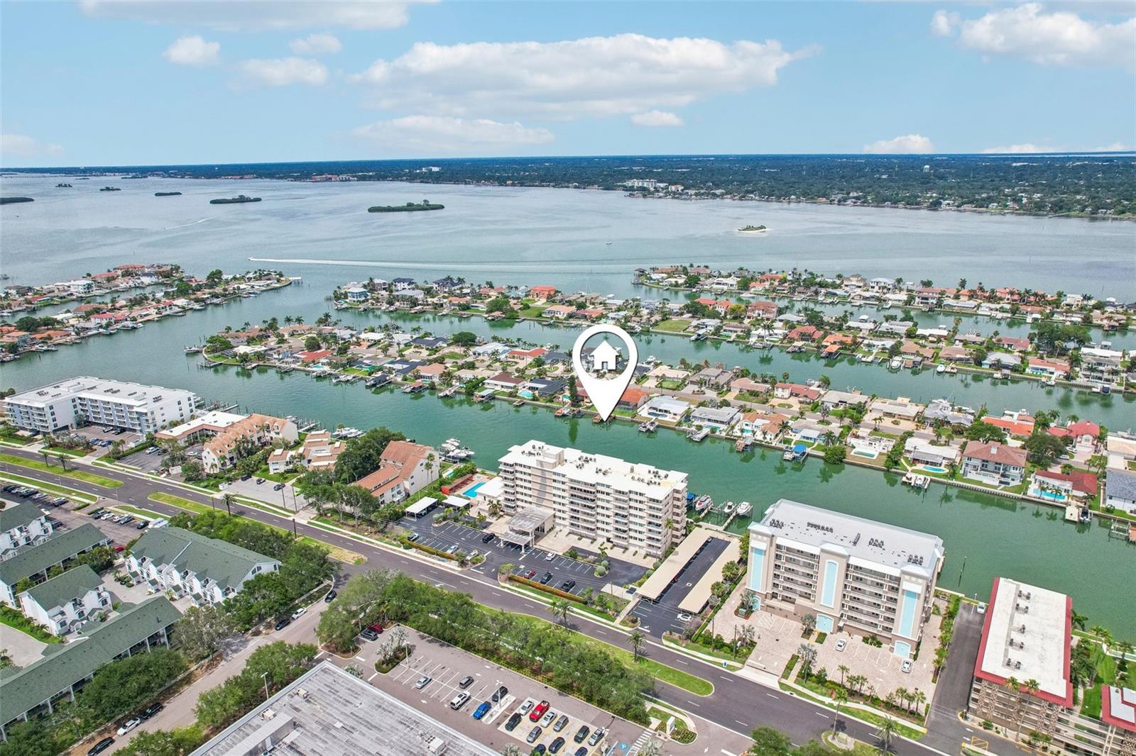223 ISLAND WAY #4C - Photo 1