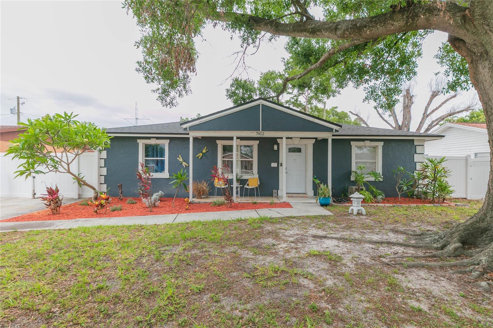 7412 KINGSTON DR - Photo 1