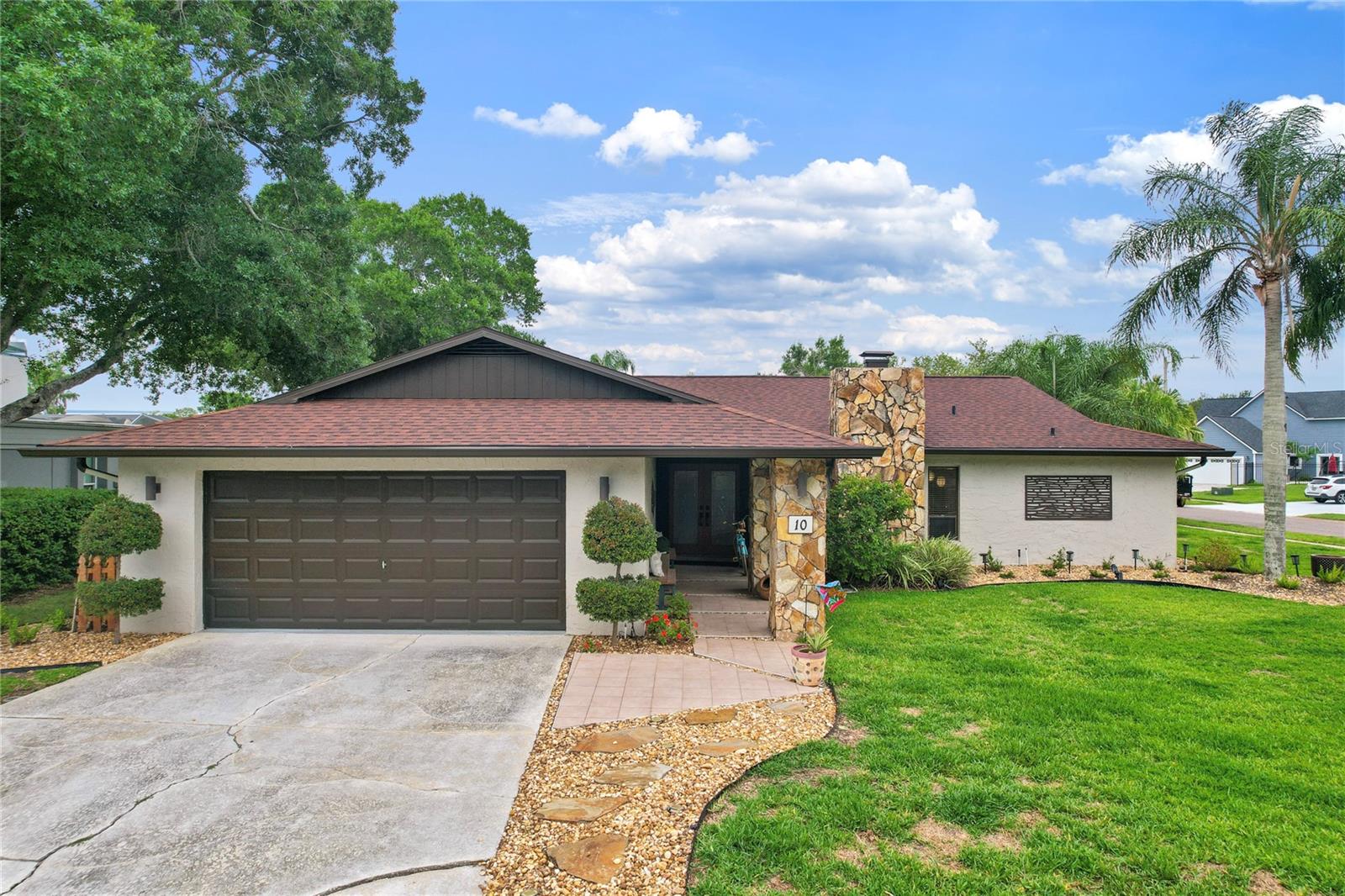 10 ARBOR LN - Photo 1