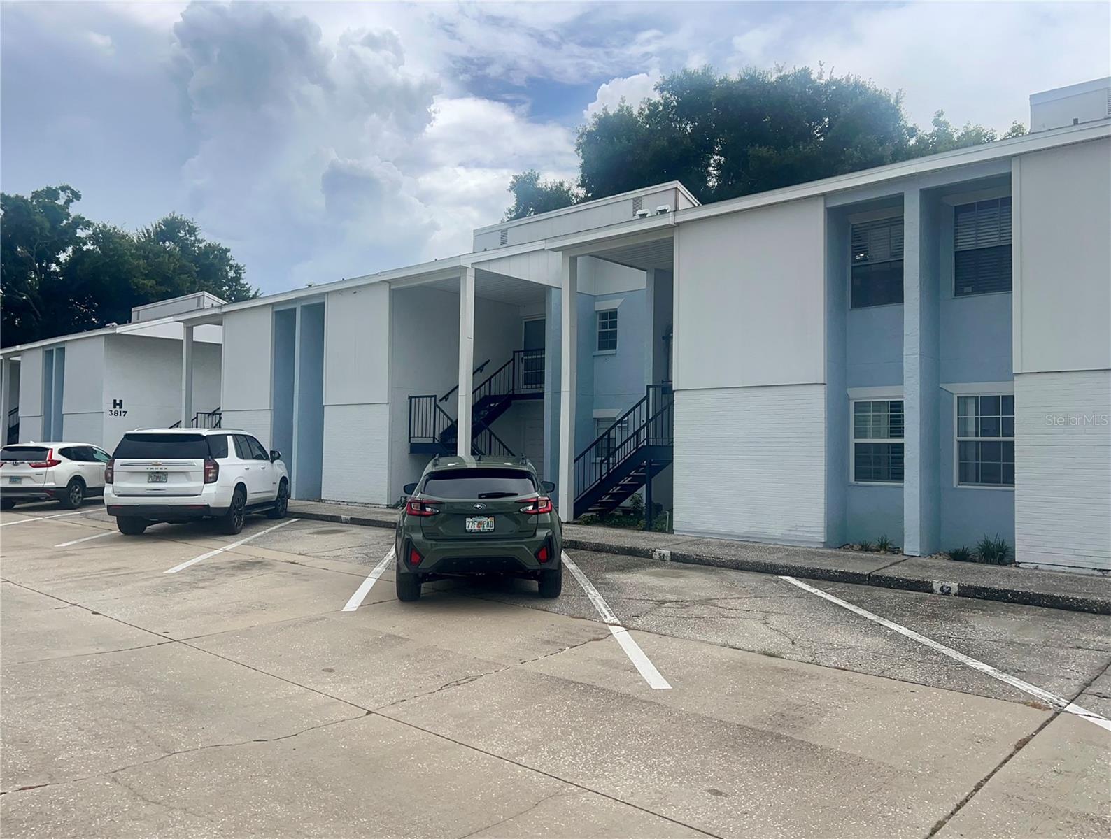 3819 N OAK DR #I42 - Photo 1