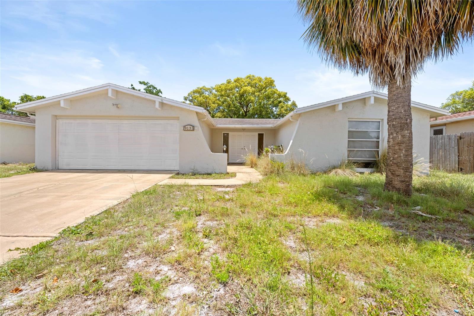 9131 HUNT CLUB LN - Photo 1