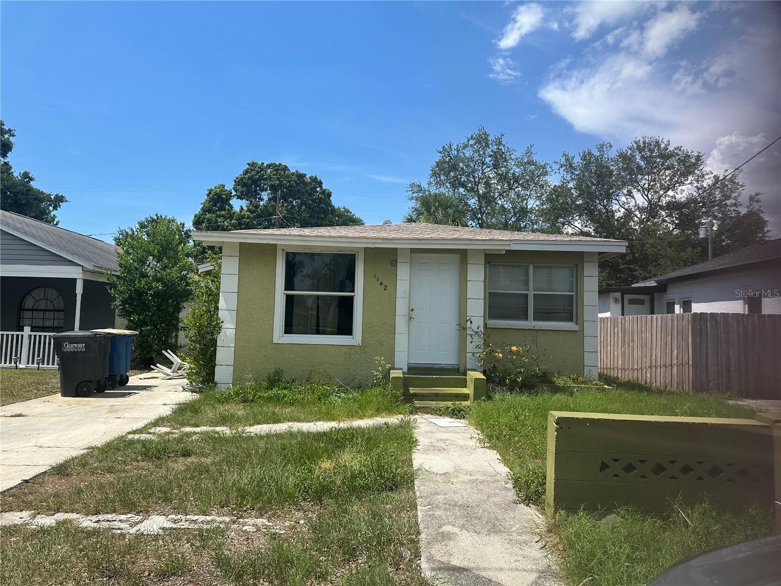 1142 ENGMAN ST - Photo 1