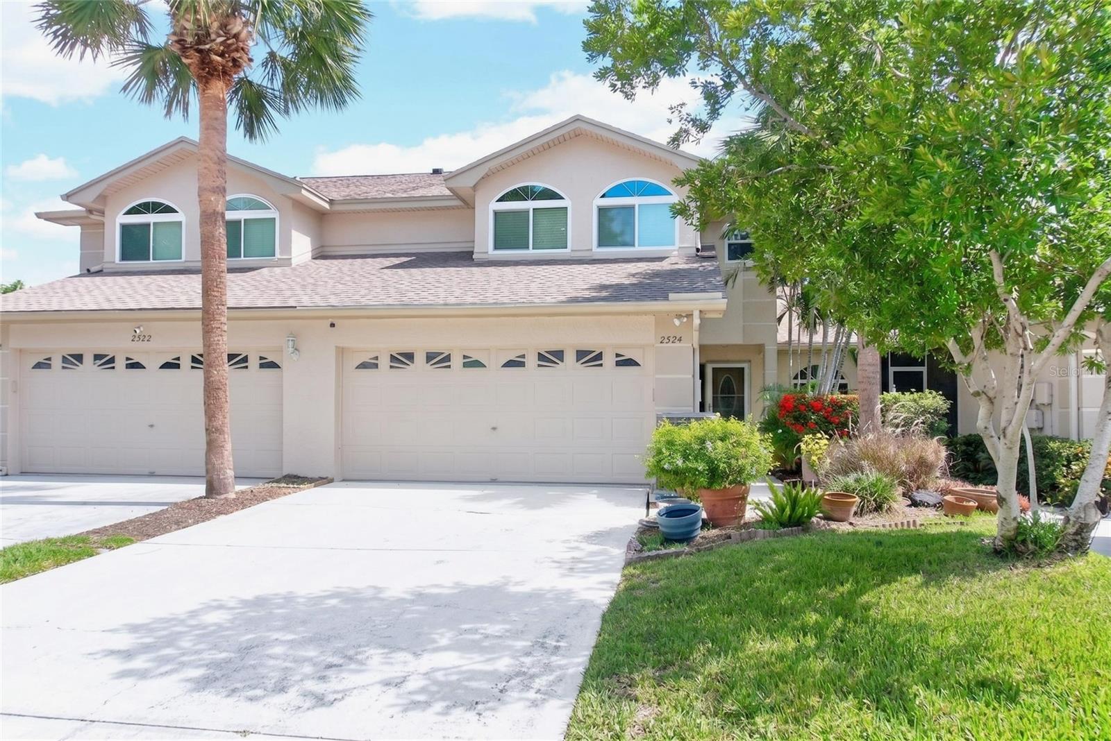 2524 W BROOK LN - Photo 1