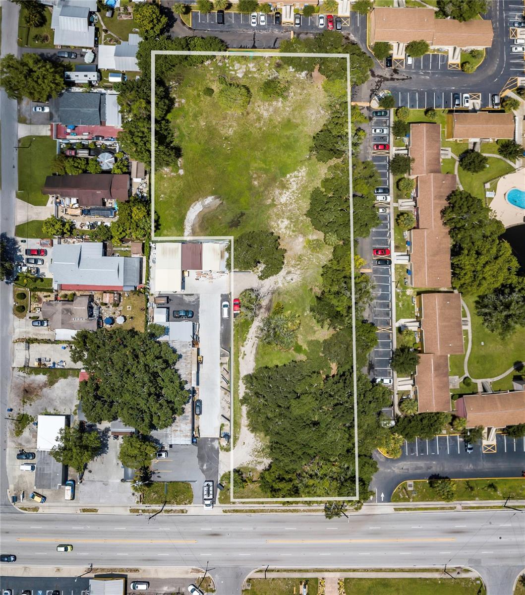 6010 N ARMENIA AVE - Photo 1