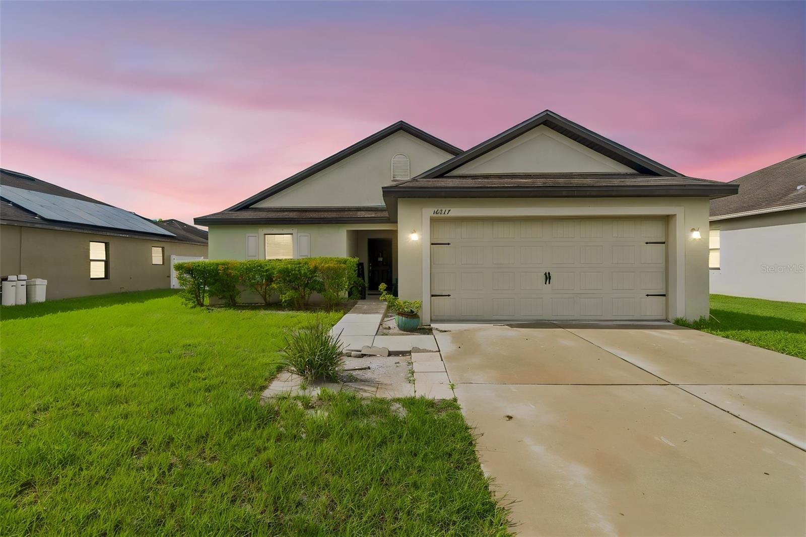 14217 ALISTAR MANOR DR - Photo 1