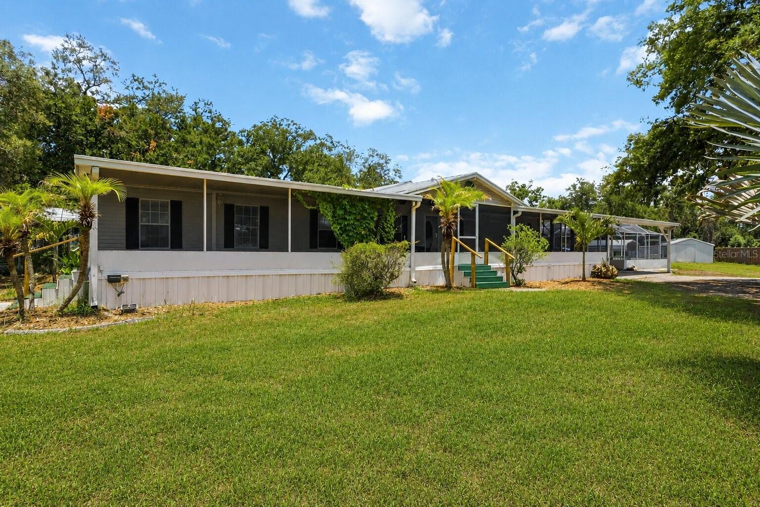 12104 WOODSIDE DR - Photo 1