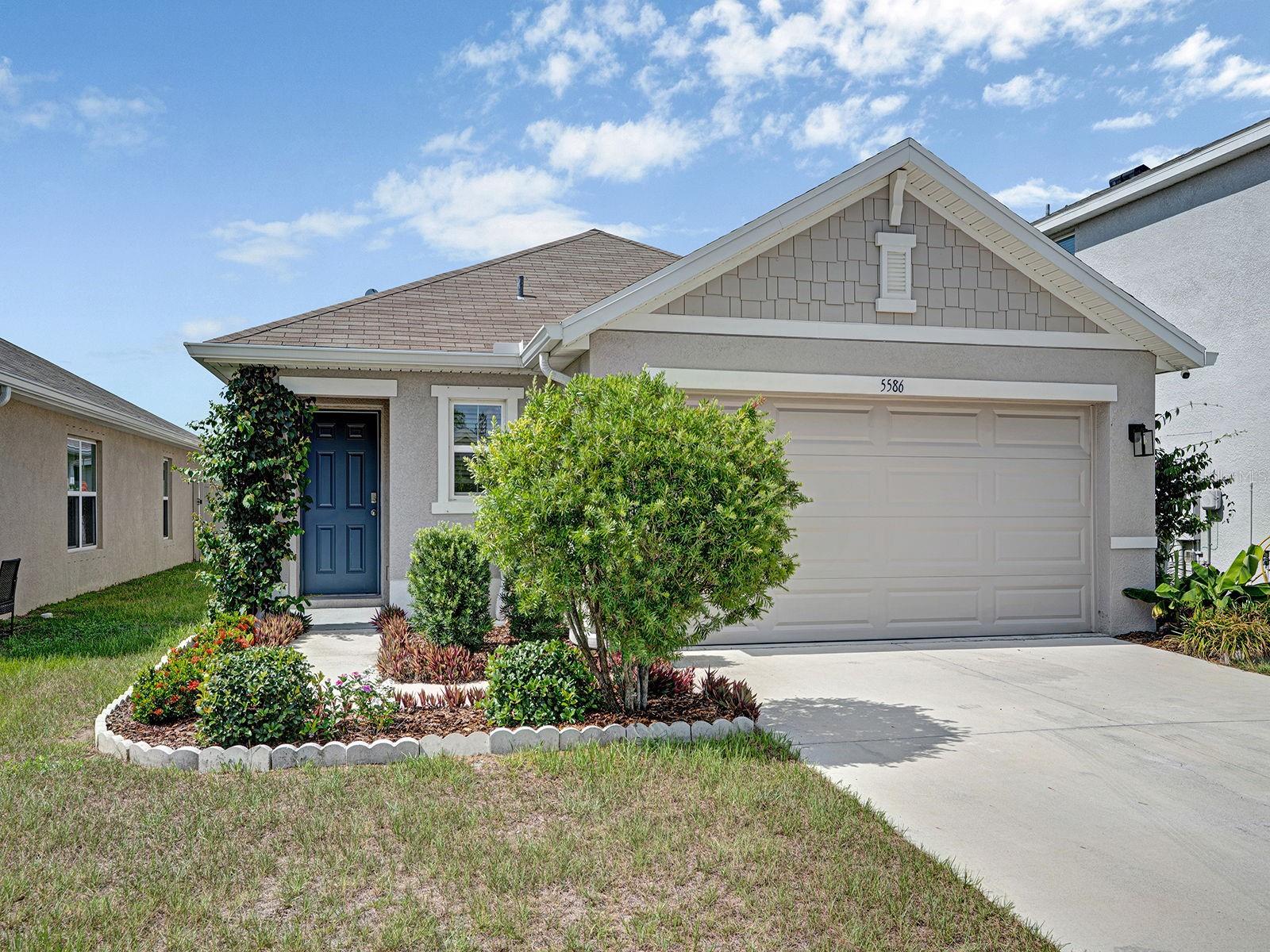 5586 LOGAN CAVE AVE - Photo 1