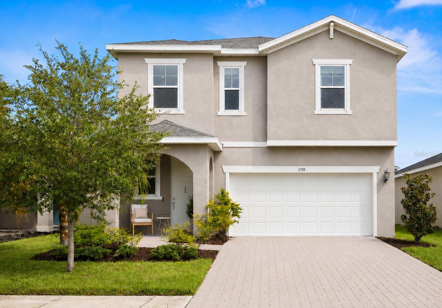 5718 LOS ROBLES CT - Photo 1