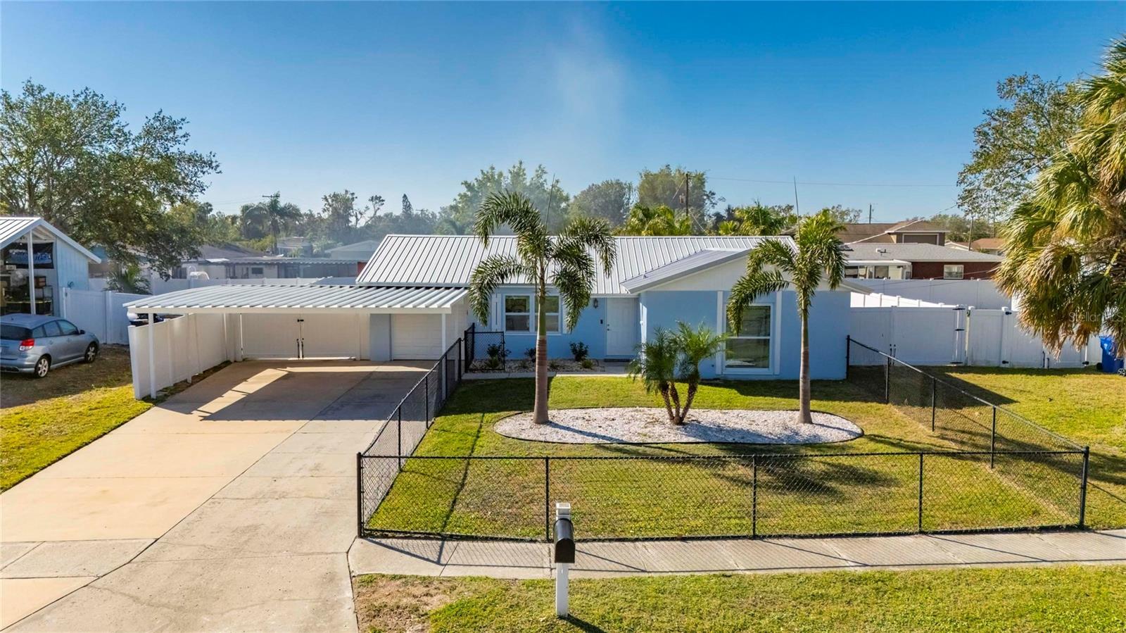 412 FLAMINGO DR - Photo 1