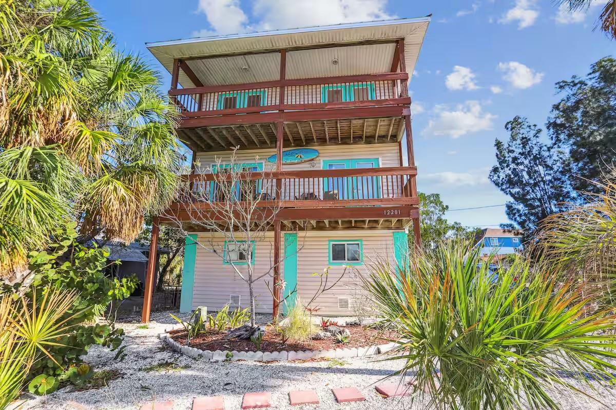 12201 GULF BLVD - Photo 1