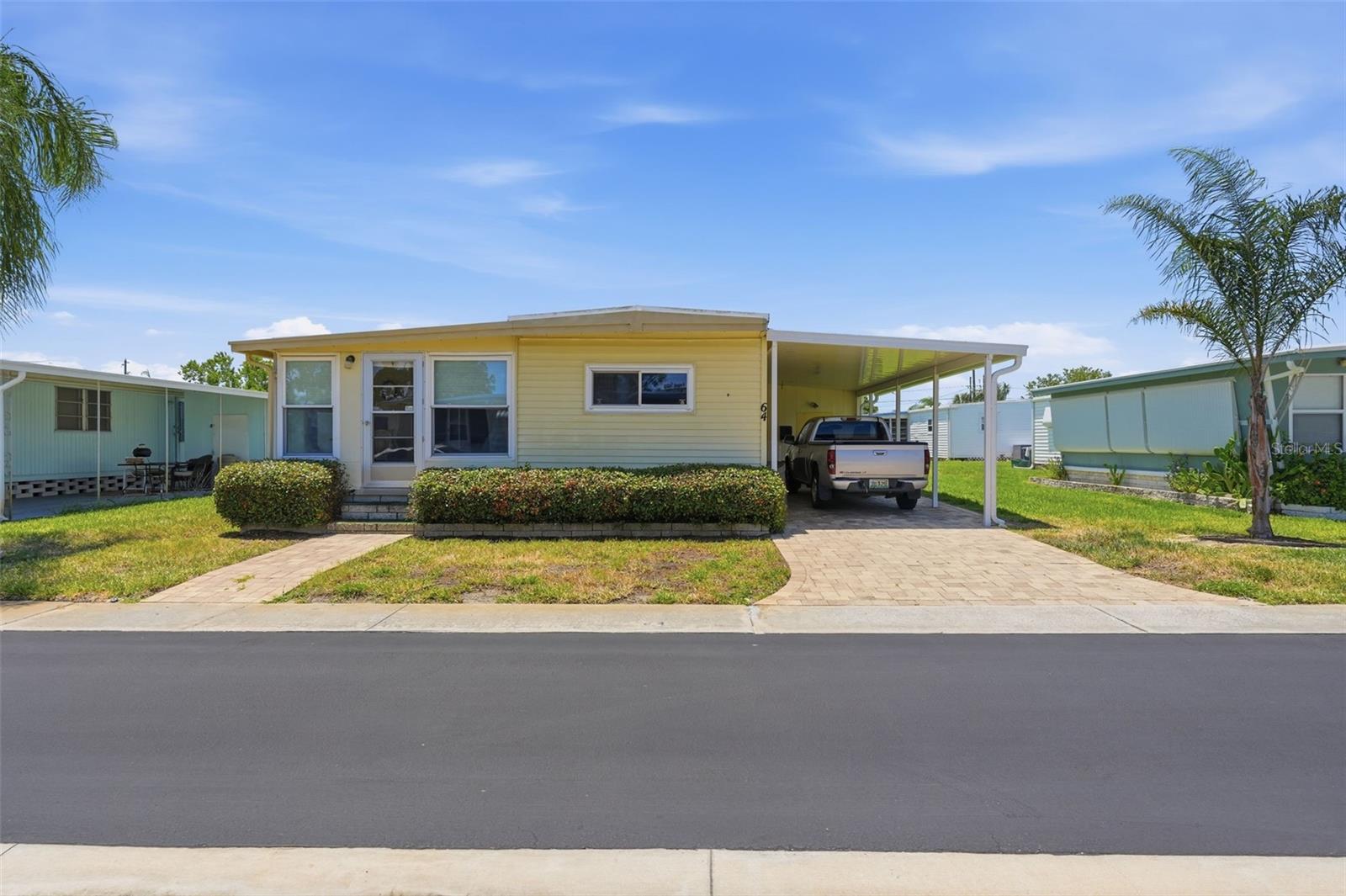 64 RACHEL DR - Photo 1