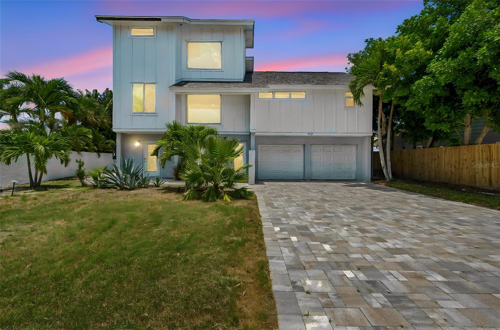 970 BOCA CIEGA ISLE DR - Photo 1
