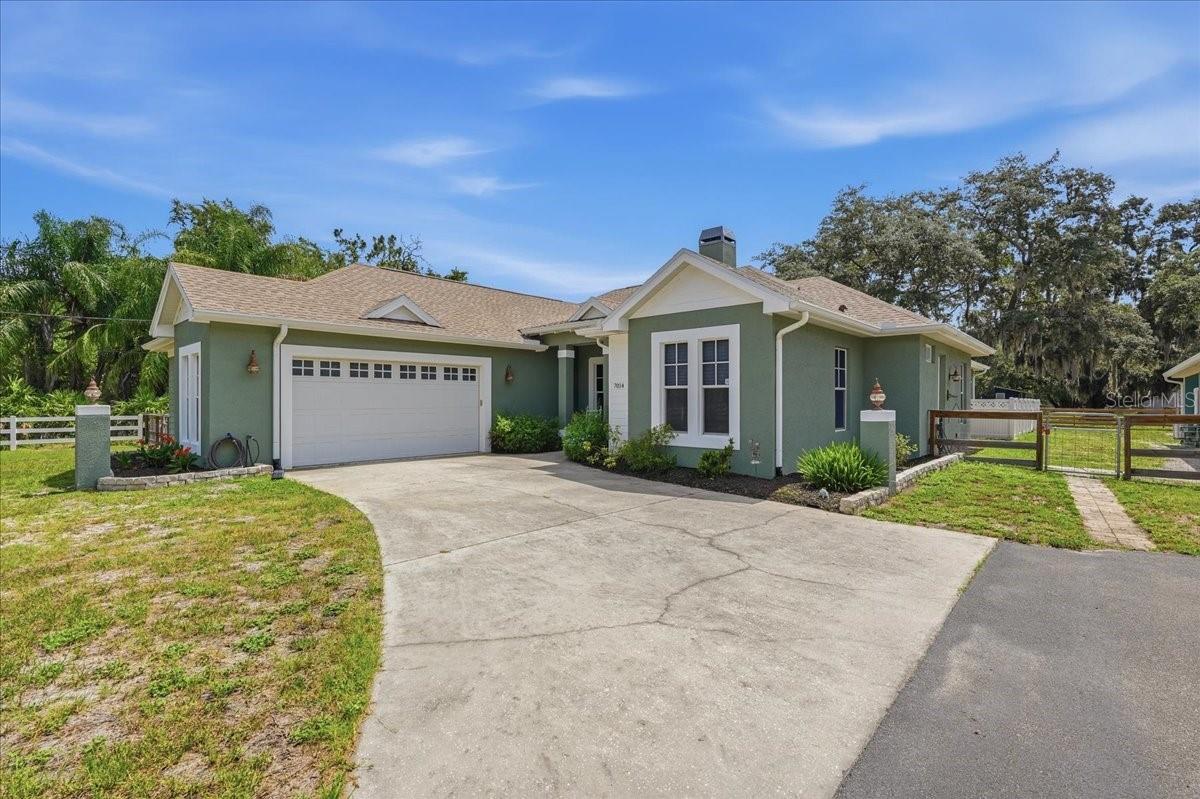 7014 JONES RD - Photo 1