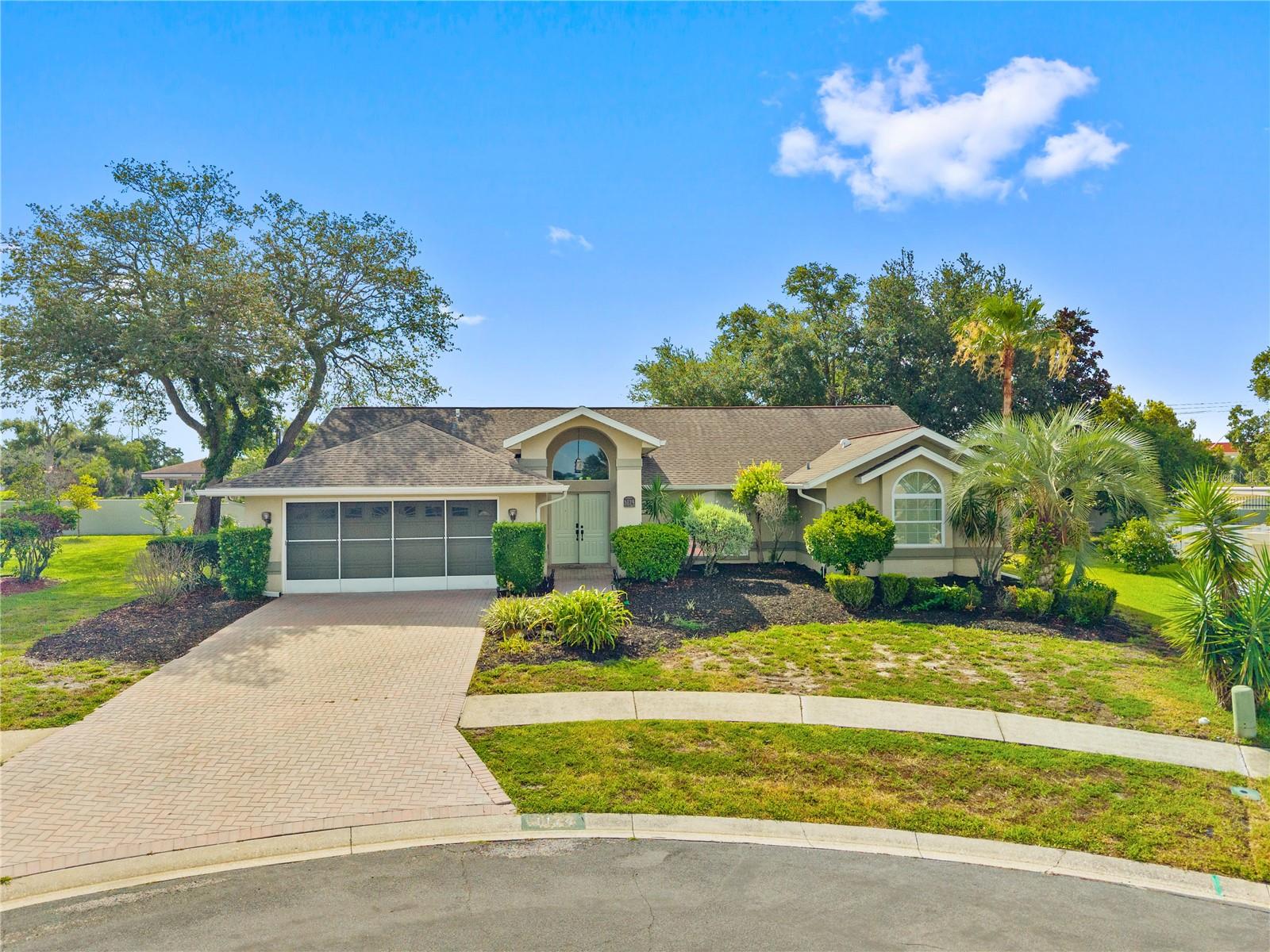 1174 MUSCOVY DR - Photo 1