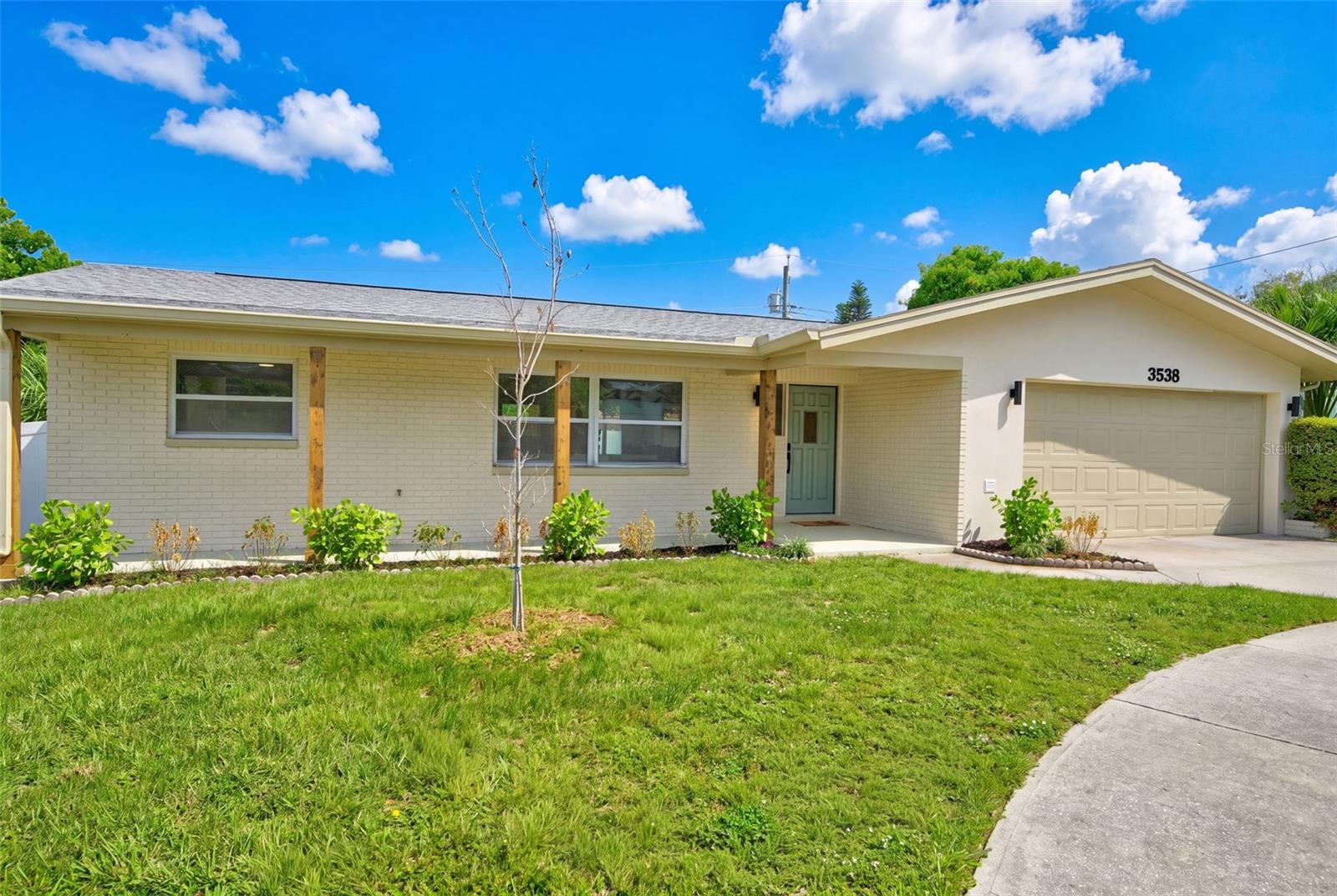 3538 SHADY BLUFF DR - Photo 1