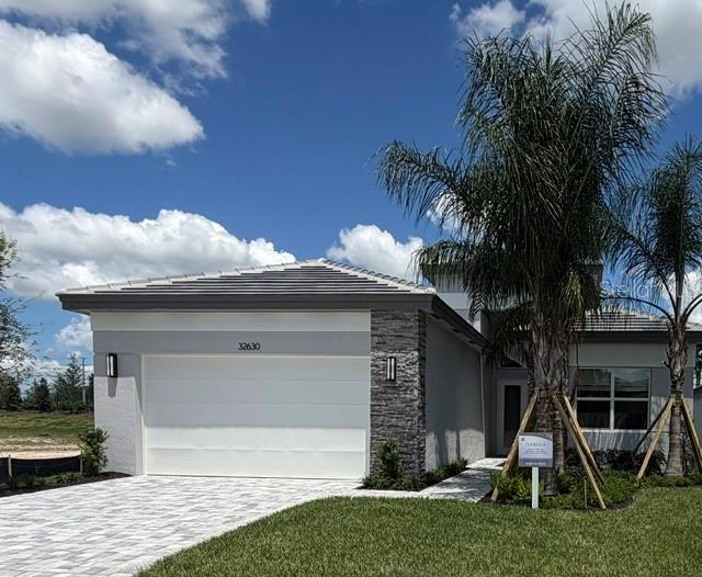 32630 NEROLI ST - Photo 1