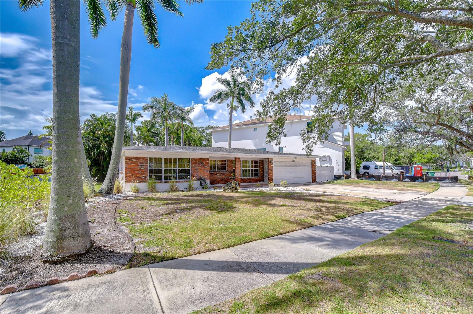 5006 W DICKENS AVE - Photo 1