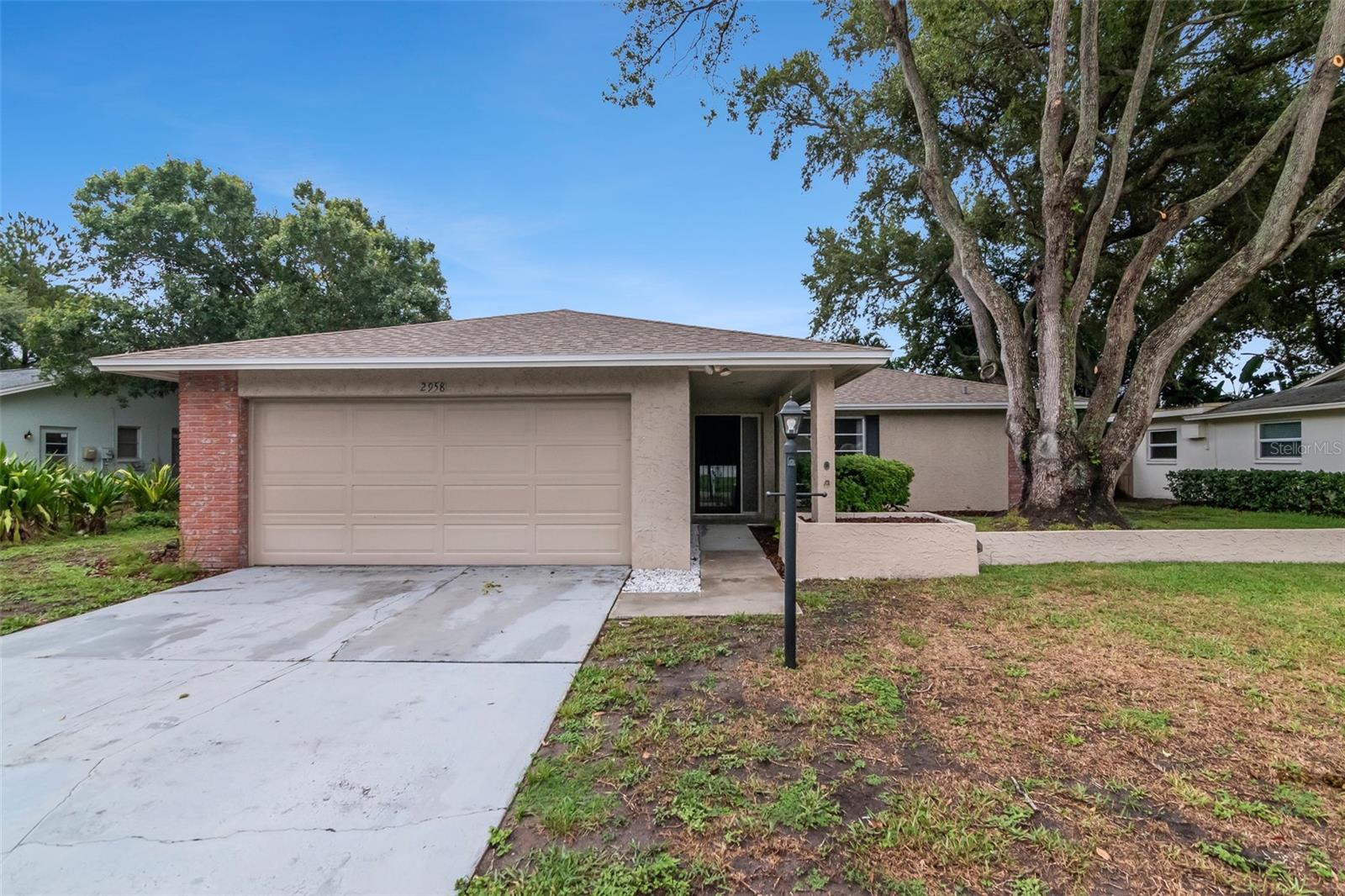 2958 DUNDEE DR - Photo 1